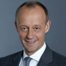 Ein aktuelles buch bringt licht ins dunkel des schwarzen felsens. Merz Wird Aufsichtsrat Von Blackrock Verlassen Politik Kommunikation