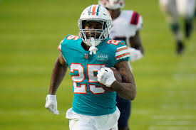 He played college football at baylor and was drafted in the second round of the 2016 nfl draft by the dolphins. Xavien Howard Reports To Miami Dolphins Training Camp After Standoff