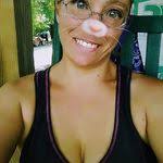 Amie Sutton's Instagram, Twitter & Facebook