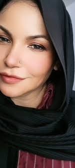 Evening all does anyone know what this parts called I seem to have a tear  in mine thanks