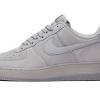 Completing the look is white outlining the nike swoosh on the panels. 1