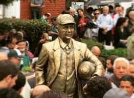 His playing career was spent with atlanta and rosario central. Ferro Homenajeo A Griguol El Grafico