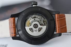 La versión automática de 42 mm del khaki aviation converter , ya consolidada como una poderosa herramienta, da un paso más allá al incluir. Hamilton Khaki Aviation Converter Collection 2020 Review Price