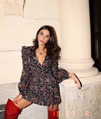 Son originale façade baroque, ses murs et plafonds peints enchantent petits et grands. Qui Sont Les Blogueuses Italiennes Les Plus Influentes Elle Be