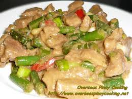 Add in the pork and continue to stir cook for 5 to 10 minutes. Creamy Bicol Express With Green Beans