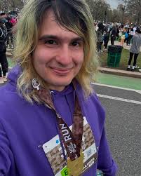 Adeline Donna Pollack (@queenbumii) • Threads, exprésate más