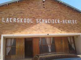 Sie ist verwaltungssitz der gemeinde mamusa im distrikt dr ruth segomotsi mompati. Suspended Laerskool Schweizer Reneke Teacher Flees Town Report The Citizen