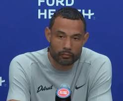 Kevin Burkhardt, Tom Brady, Erin Andrews, and Tom Rinaldi are