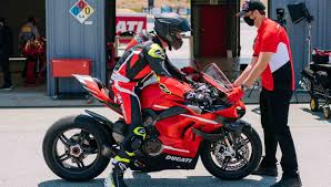 2020 Ducati Superleggera V4 First Ride Review Revzilla