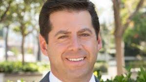 Daphne Levy's Instagram, Twitter & Facebook