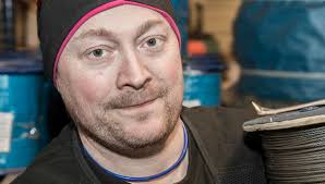 De første 20 kiloene klarte Daniel gå ned alene. De siste 20 måtte han ha  hjelp til