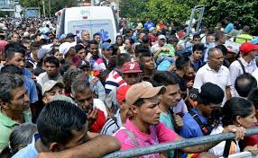 Artículos, videos, fotos y el más completo análisis de noticias de colombia y el mundo sobre un estudio de del emisor resaltó que el aporte de la migración al crecimiento económico caerá gradualmente a 2030 hasta 0,17 puntos del pib. Migracion Colombia Venezuela Mantiene Restriccion Para Que Migrantes Venezolanos Ingresen A Su Pais Globalizate Radio
