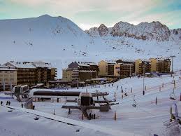 Ten en cuenta que estos horarios pueden variar si el viaje se realiza un día. Hotel Kandahar Prices Reviews Pas De La Casa Andorra Tripadvisor