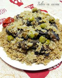 Tiebou Yapp Riz A La Viande Tabou En Cuisine Recettes De Cuisine Africaine Recettes De Cuisine Repas Africain