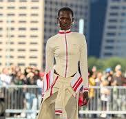 The Top 2025 Fashion Trends to Work Into Your Wardrobe ...