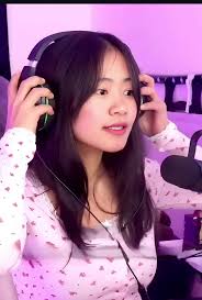 Popular Nepali Free Fire gamer and streamer Sunita Thapa Magar (Sooneeta  Gaming) has crossed 10 million subscribers