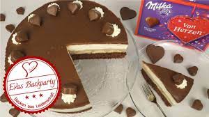 Toffee torte wir haben 18 tolle toffee torte rezepte fur dich gefunden. Milka Herz Torte Sage Dankeschon Muttertag Schokobananentorte Milkatorte Evasbackparty Youtube