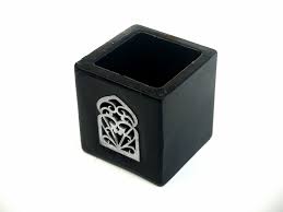 Tous les produits proviennent de l'artisanat marocain ils sont fabriqués dans les règles de l'art. Photophore Moyen Decoratif Marocain De Couleur Noir Objet De Decoration Idee Cadeau Oeuvre Artisanale