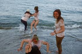 De accommodatie beschikt over een. Eu Am Ajuns In Vama Veche Cu Jobul Aventura Deschiderii Unui Hotel La Malul MÄƒrii Negre