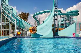 Diakui sebagai salah satu kebun binatang paling terkemuka di sumatera utara, kebun binatang ini adalah rumah bagi lebih dari 51 spesies mamalia. Wonders Water World Seru Seruan Bersama Keluarga Di Waterpark Terbesar Di Medan Tempat Me