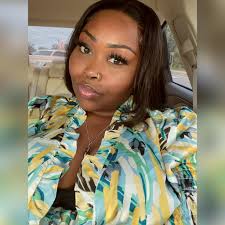 When Zoey overtalks Shania to stop him from asking Natasha about Zoey's  work attire! #God #Jesus #Jesusispoppin #Jesusbeenpoppin #kountrywayne  #letthatsizzleinyourspirit #helpisontheway #love #natashamumford