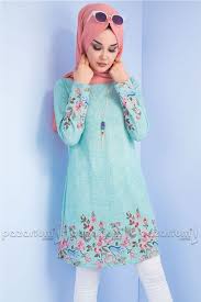 Pazarium Com Tr Adli Kullanicinin Tesettur Tunik Modelleri Panosundaki Pin Triko Yazlik Kiyafetler Moda