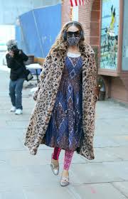 School's out for the summer! Sarah Jessica Parker Ihr Exzentrischer Look Ist So New York Vogue Germany