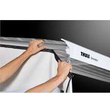 Farbe des tuches ist mystic grau. Markisen Zubehor Thule Rain Blocker G2 Side Regenschutz