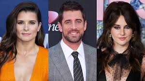 In a recent cover interview with the hollywood reporter, woodley explains why she and rodgers decided to wait before. Danica Patrick Reacts To Aaron Rodgers Shailene Woodley Engagement Stylecaster
