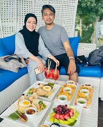 Mira filzah puji bakal suami. Suami Beruban Netizan Samakan Mira Filzah Dan Wan Emir Seperti Anak Dan Bapa
