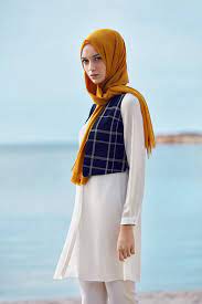 Tugba Venn Giyim Tesettur Giyim Kap Pardesu Ss17 Ilkbahar Yaz Yenisezon Trend Moda Sal Esarp Tunik Kap E Hijab Fashion Fashion Muslim Fashion