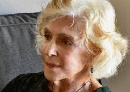 Ashley Chamberlain's Instagram, Twitter & Facebook