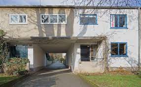 The ernst may haus & museum is a small museum in frankfurt that is dedicated to german architect and city planner ernst may. Ernst May Gesellschaft Frankfurt Am Main Mayhaus