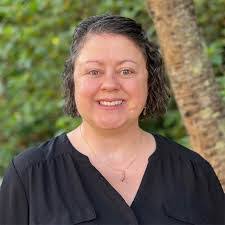 Kimberly Paris's Instagram, Twitter & Facebook