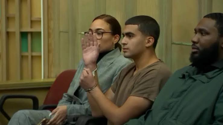 Derek Rosa, prosecuted as an adult for the death of his mother, Irene Garcia., do AI tạo