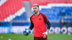 Latest on lille goalkeeper mike maignan including news, stats, videos, highlights and more on espn. News Anciens Sebastien Cibois Stade Brestois L1 Pas De Place Au Psg Pour Un Gardien Forme Au Club Les Titis Du Psg