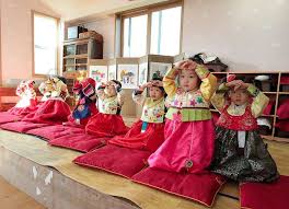 Children Praying For Korean New Years 15 Korean New Year Children Praying Korean Traditional