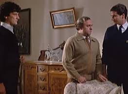 Robertino guarda chi c'è c'è vieni vieni avanti avanti prego salve robertino questo è gaetano sei contento che c'è freddo e e questo questo. I Complessi Di Robertino Corriere It