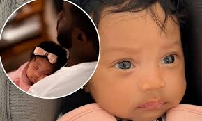 SEAN 'DIDDY' COMBS GIVES FANS FIRST LOOK AT NEWBORN DAUGHTER