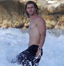 Minimum 5 chars required for search! Chris Hemsworth Krijgt Tegenspelers Stil Met Sixpack Show Bd Nl