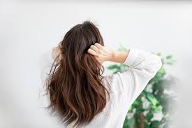 女性の薄毛（FAGA）の原因と治療 | 新宿AGAクリニック