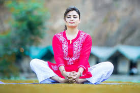 Butterfly pose also known as purna titli asana is similar to the bound angle pose. Butterfly Pose Badhakonasana Instructions Precautions And Benefits
