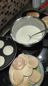 Pancakes The Best Et Son Caramel Au Beurre Sale Plaisir Culinaire Algerien Recettes De Cuisine Photos De Nourriture Culinaire