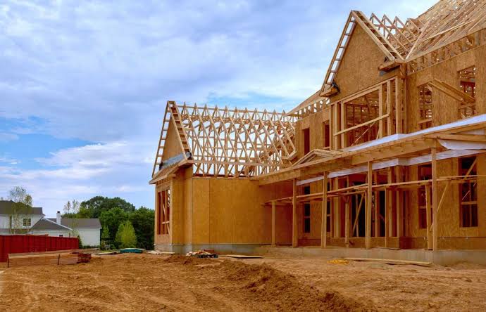 San Jose general contractor inspecting new construction site
