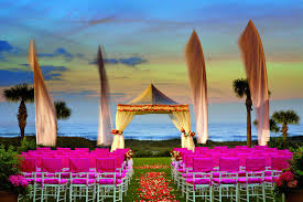 The best time of year for a florida wedding. Best Luxury Beachfront Wedding Venues In The Us Pursuitist