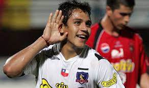 She also has a huge following like her husband and also loves to flaunt her lavish lifestyle on social media. Alexis Sanchez The One Story You Must Read To See What Man Utd Top Target Is Really Like Football Sport Express Co Uk
