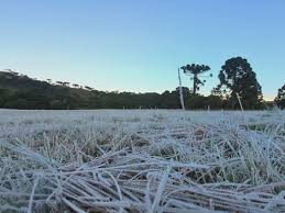 Por conta disso nas áreas serradas e planaltos da região sul pode acabar nevando. Neve No Sul Do Brasil Frente Fria Provoca Queda De Temperatura Em Rs Sc Pr E Sul De Sp Nesta Semana