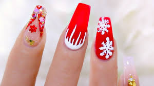 Las uñas postizas están de moda y es que llevar unas uñas decoradas y bien cuidadas hace que las manos luzcan y se vean bonitas. Unas Acrilicas Delicadas Para Navidad Youtube