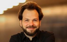 A druhý vstup v živém vysílání zde. Petr Popelka Named Chief Conductor For The Norwegian Radio Orchestra Pizzicato Pizzicato