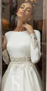 When the temperature drops and snow begins to fall, it's time to start dreaming of walking down the aisle in a winter wonderland. These Long Sleeve Wedding Dresses Are Showstopper